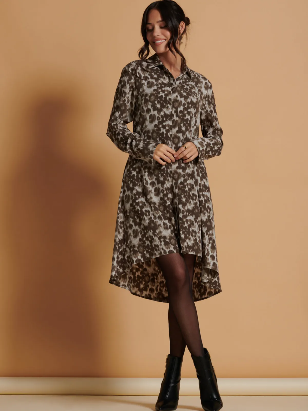Jolie Moi Shirt Dresses|Weekend Casuals-Abstract Print Dipped Hem Shirt Dress, Taupe Multi
