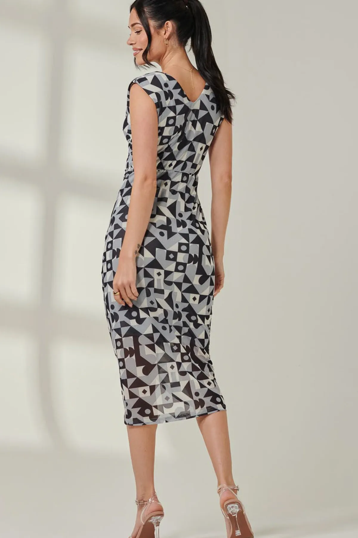 Jolie Moi Sleeveless Dresses|Mesh Dresses-Abstract Ruched Bodycon Wrap Dress, Black Geo