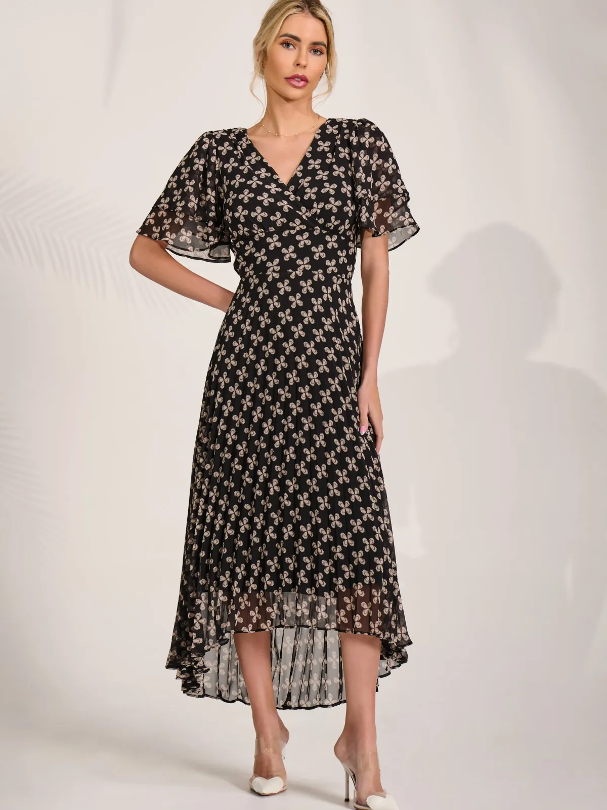 Jolie Moi Occasion Dresses|Maxi Dresses-Angel Sleeve Pleated Chiffon Midaxi Dress, Black Geo
