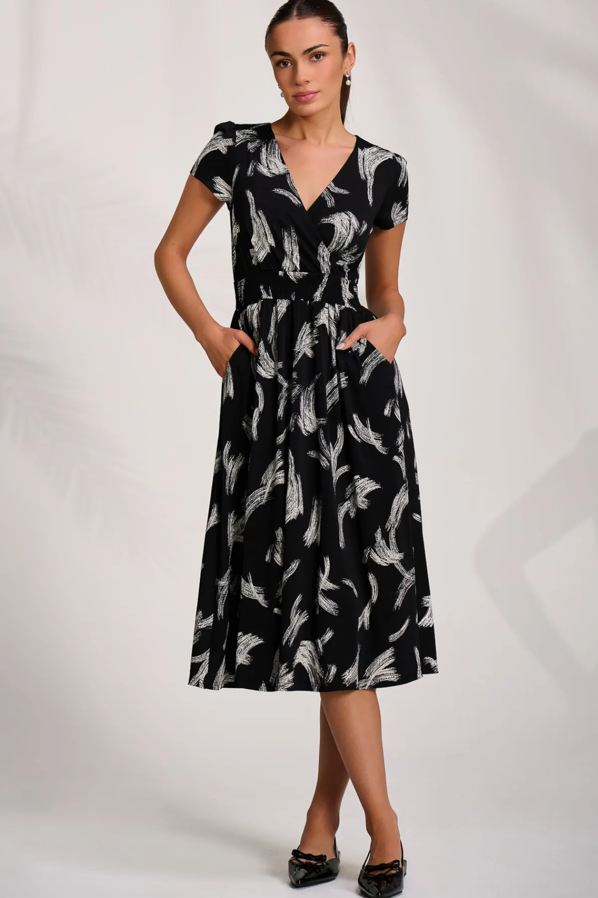 Jolie Moi Office Wear|Jersey Dresses-Cap Sleeve Printed Jersey Midaxi Dress, Black Abstract