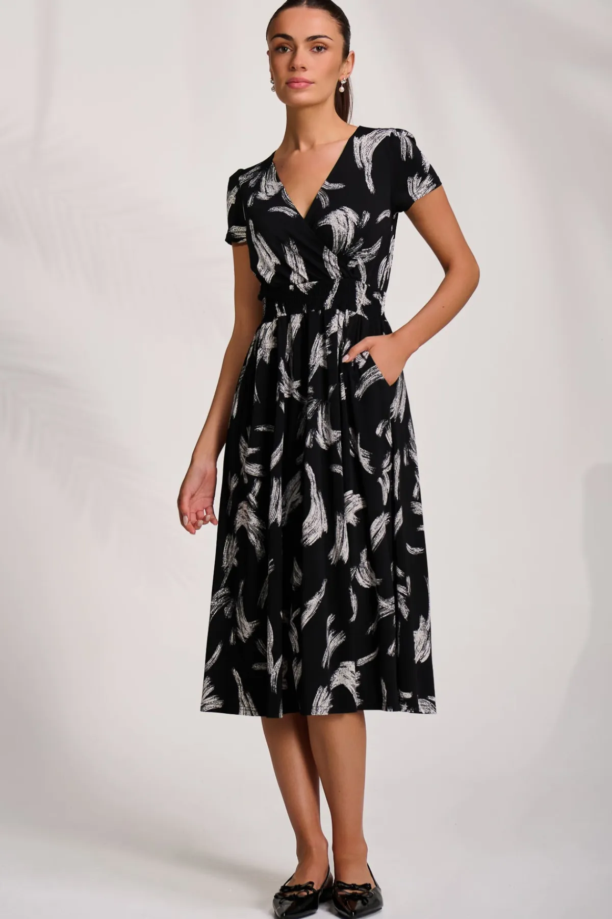 Jolie Moi Office Wear|Jersey Dresses-Cap Sleeve Printed Jersey Midaxi Dress, Black Abstract