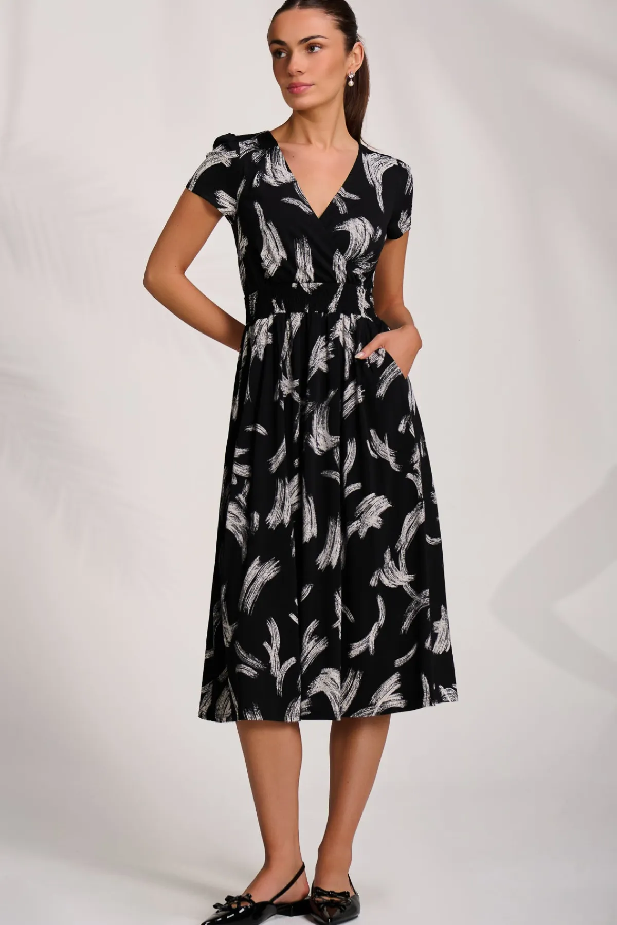 Jolie Moi Office Wear|Jersey Dresses-Cap Sleeve Printed Jersey Midaxi Dress, Black Abstract