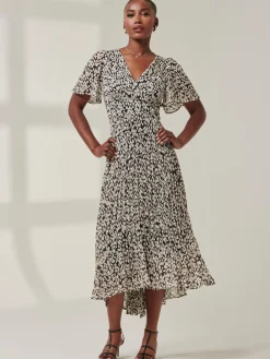 Jolie Moi Occasion Dresses|Office Dresses-Chelsea Pleated Chiffon Dip Hem Maxi Dress, Black Geo
