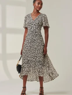 Jolie Moi Occasion Dresses|Office Dresses-Chelsea Pleated Chiffon Dip Hem Maxi Dress, Black Geo
