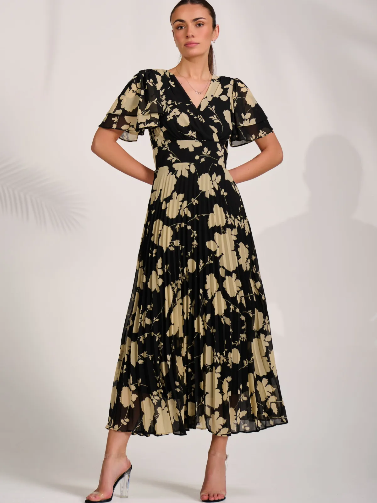 Jolie Moi Occasion Dresses|Floral Dresses-Chiffon Ruffle Sleeve Pleated Maxi Dress, Black Floral
