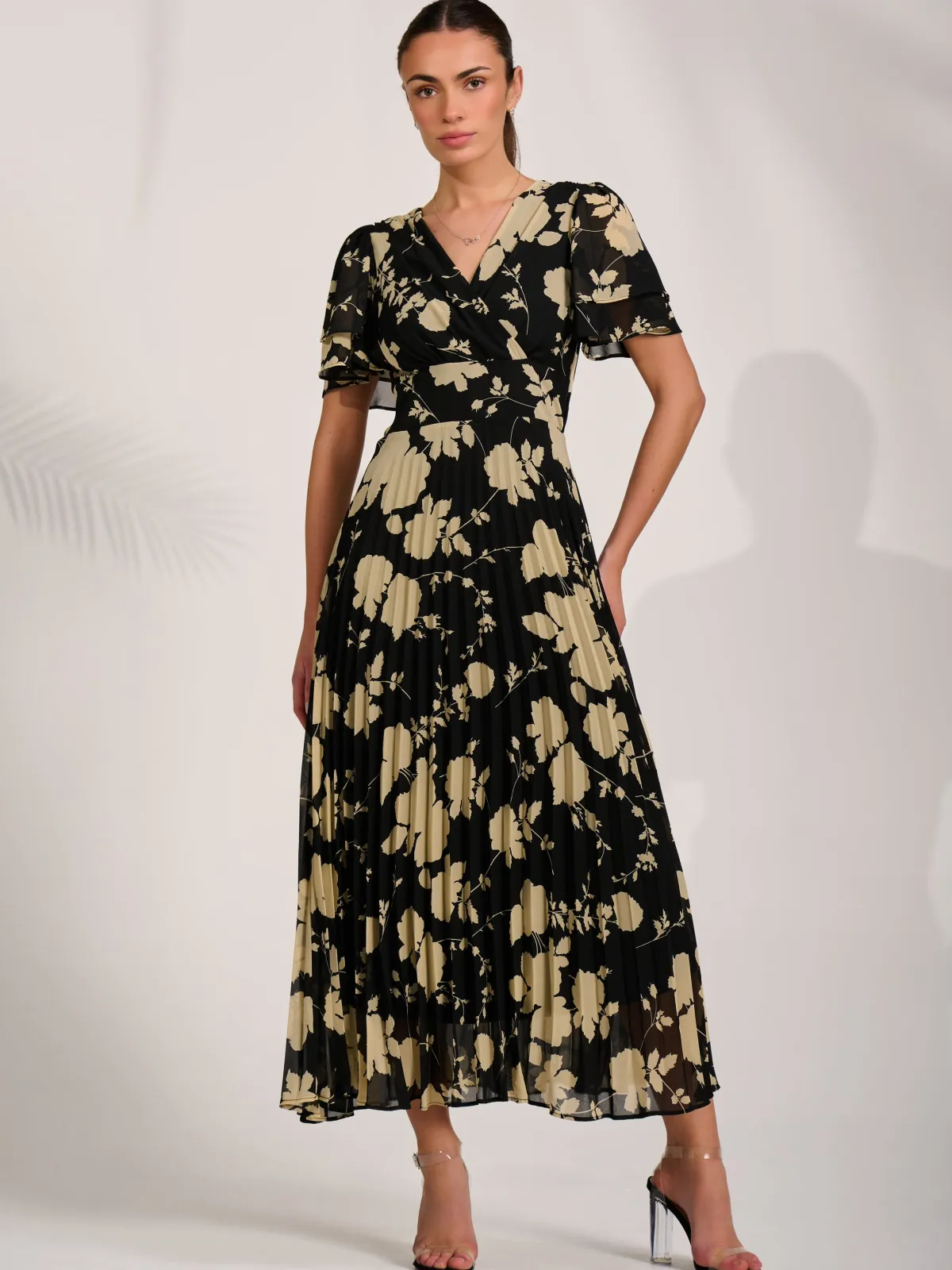Jolie Moi Occasion Dresses|Floral Dresses-Chiffon Ruffle Sleeve Pleated Maxi Dress, Black Floral