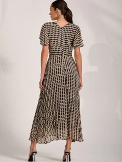 Jolie Moi Occasion Dresses|Party Dresses-Chiffon Ruffle Sleeve Pleated Maxi Dress, Black Geo