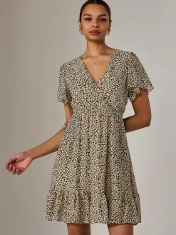 Jolie Moi Office Wear|Office Dresses-Chiffon Short Sleeve Tie Waist Mini Dress, Black Cream