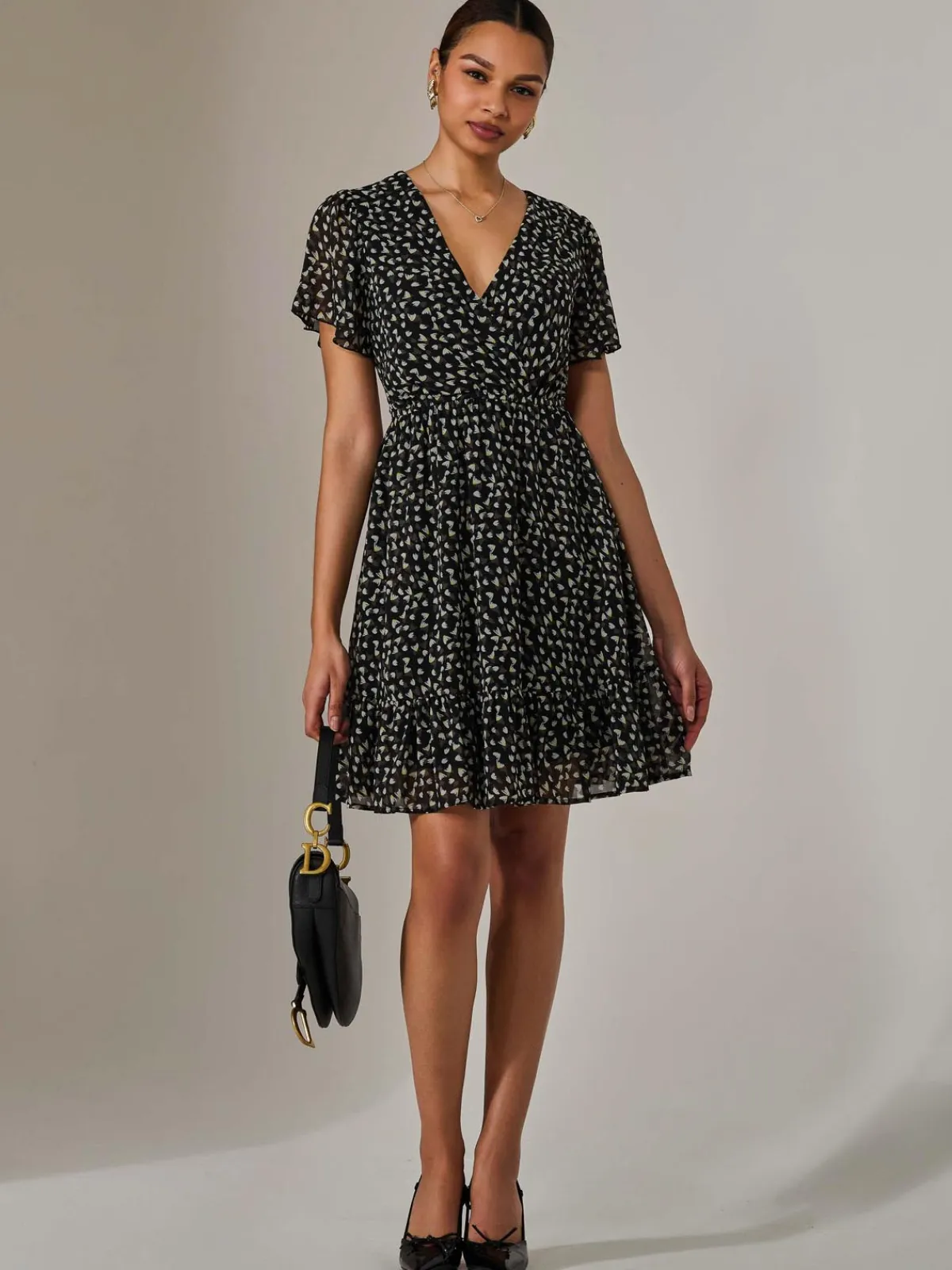 Jolie Moi Office Wear|Weekend Casuals-Chiffon Short Sleeve Tie Waist Mini Dress, Black Pattern