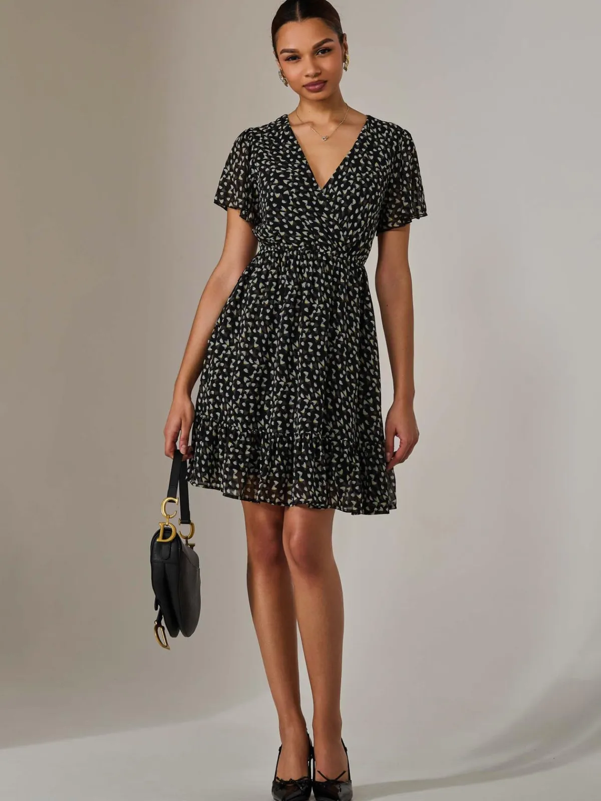 Jolie Moi Office Wear|Weekend Casuals-Chiffon Short Sleeve Tie Waist Mini Dress, Black Pattern