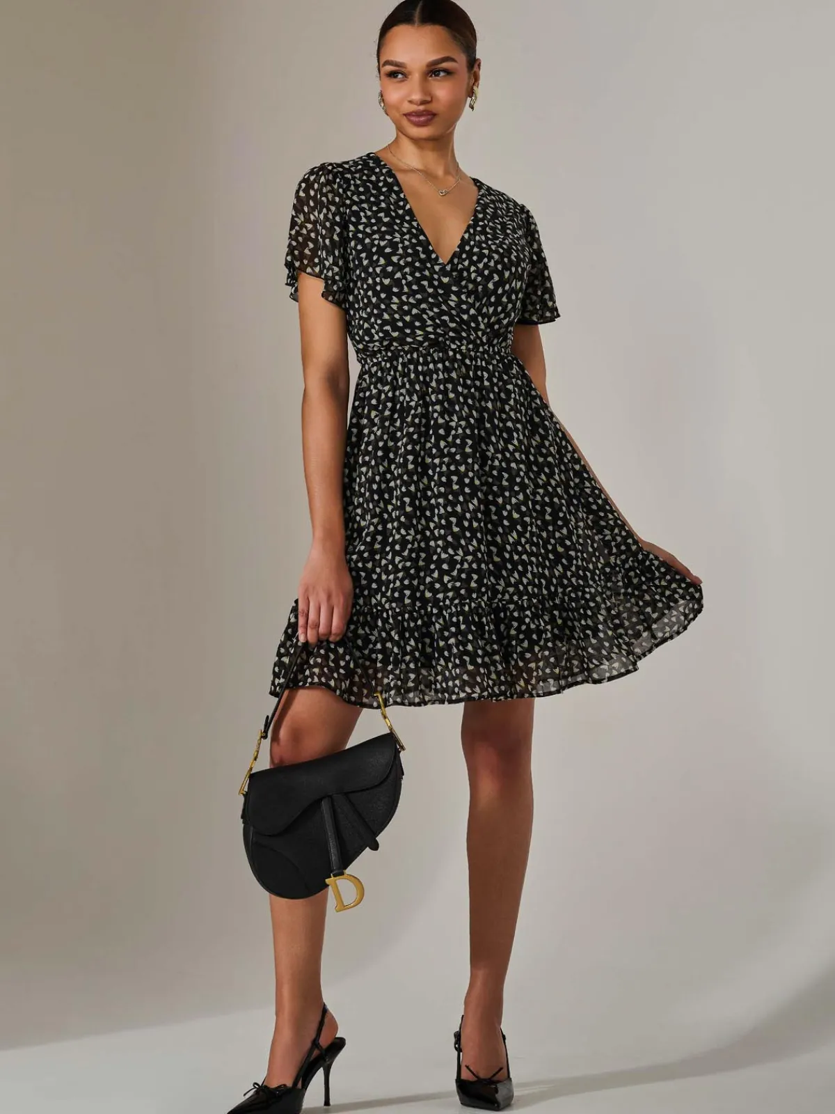 Jolie Moi Office Wear|Weekend Casuals-Chiffon Short Sleeve Tie Waist Mini Dress, Black Pattern