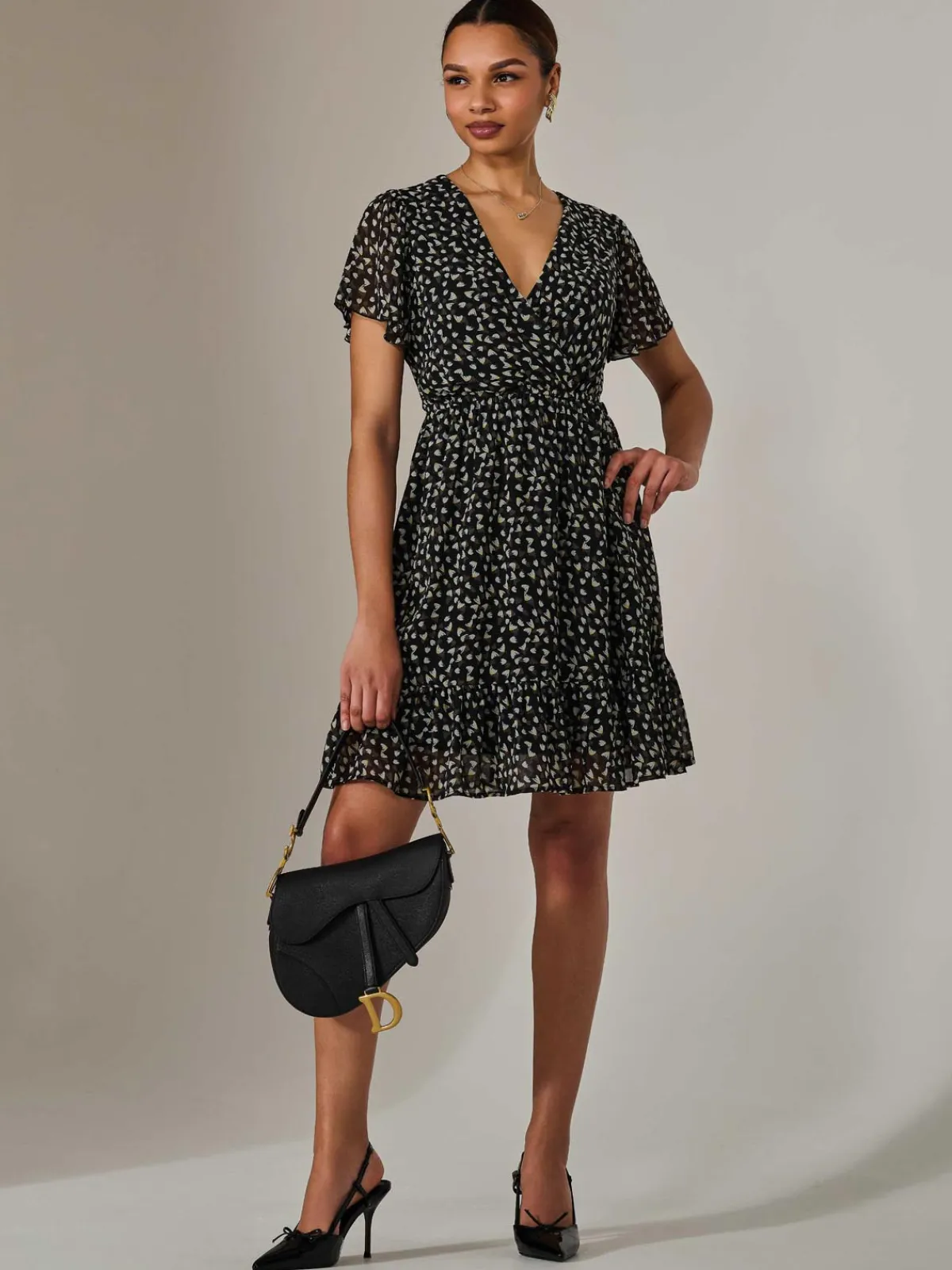 Jolie Moi Office Wear|Weekend Casuals-Chiffon Short Sleeve Tie Waist Mini Dress, Black Pattern