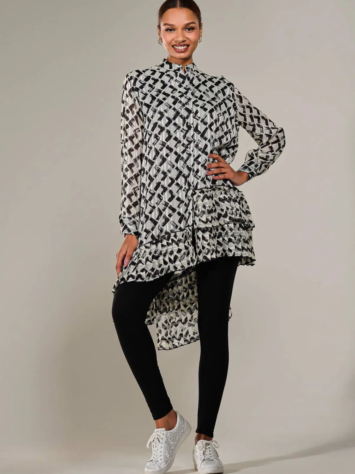 Jolie Moi Midi Dresses|Weekend Casuals-Dipped Hem Shirt Midi Dress, Black Geo