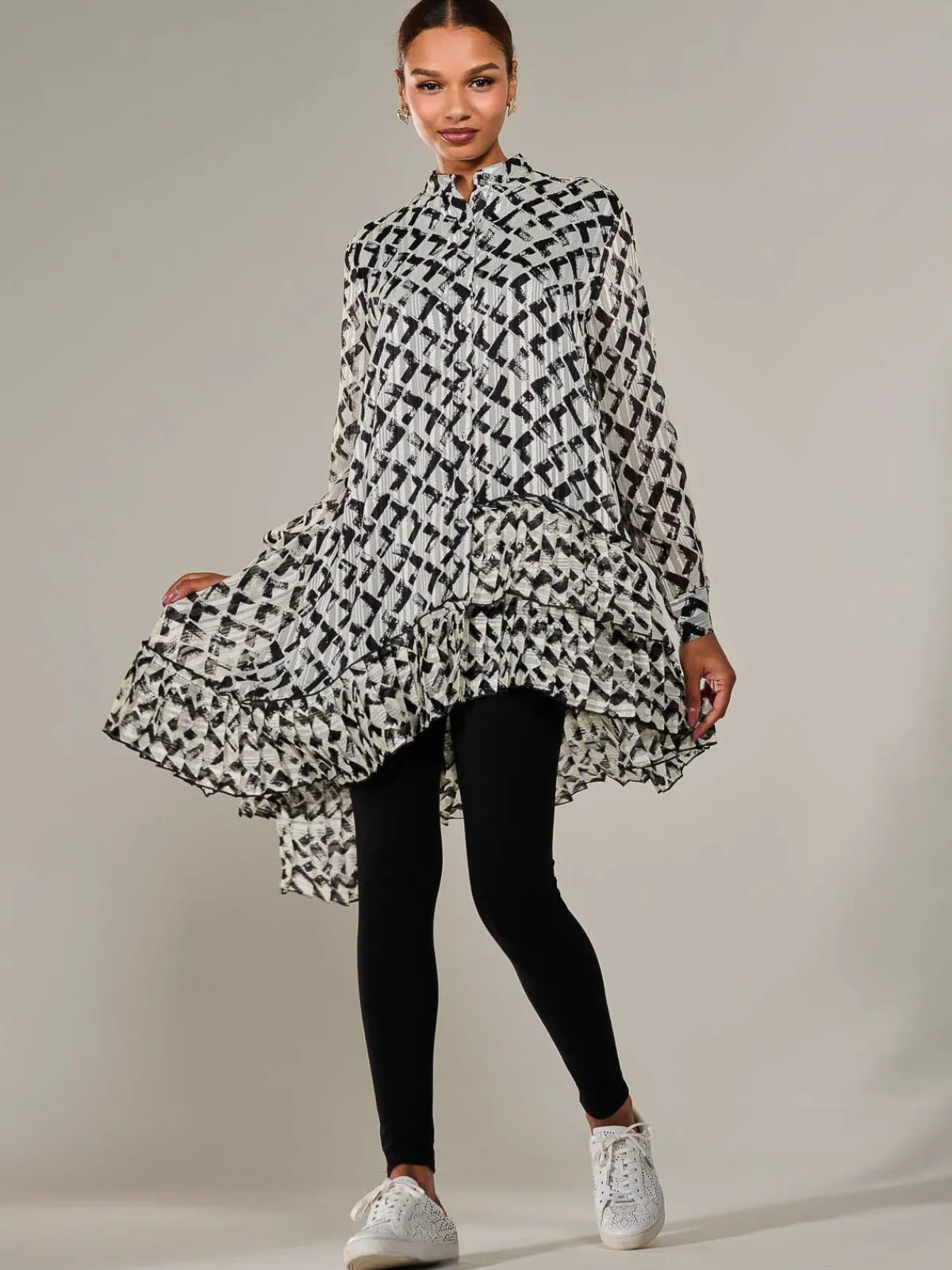 Jolie Moi Midi Dresses|Weekend Casuals-Dipped Hem Shirt Midi Dress, Black Geo