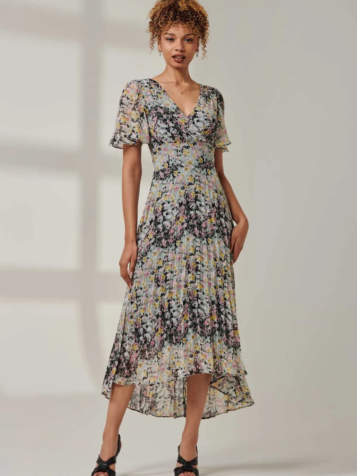 Jolie Moi Occasion Dresses|Floral Dresses- Floral Chiffon V Neck Midaxi Dress Black Multi