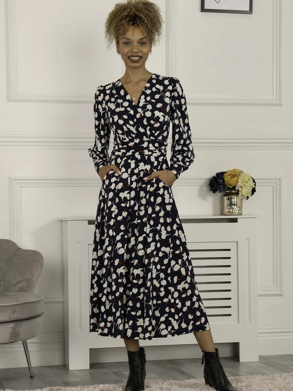 Jolie Moi Occasion Dresses|Weekend Casuals-Nancy Long Sleeve Maxi Dress, Navy White Floral