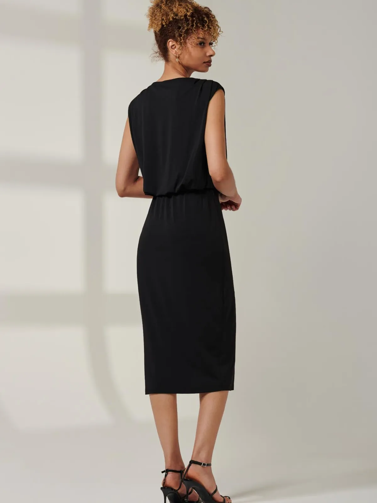 Jolie Moi Office Wear|Office Dresses-Kira Tiered Draped Bodycon Dress, Black