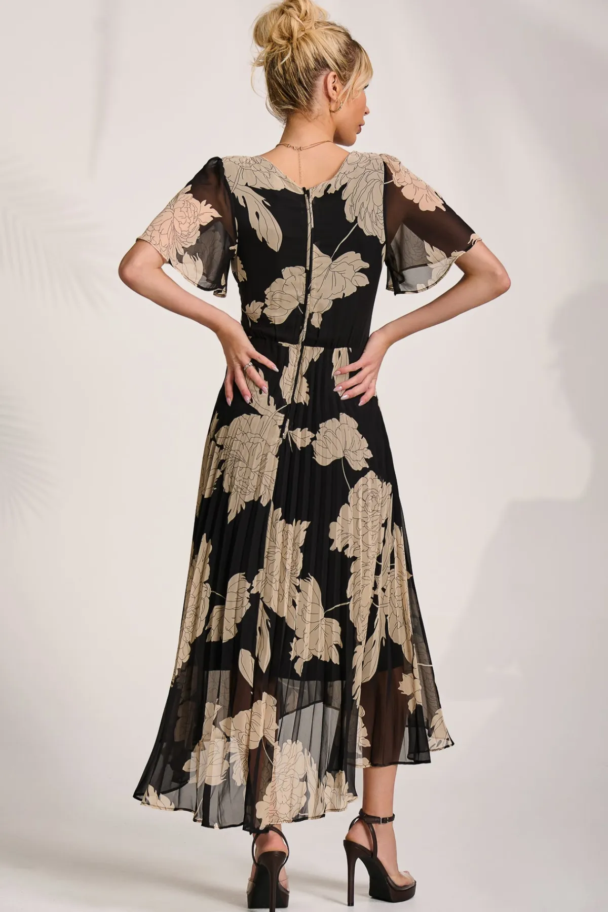 Jolie Moi Occasion Dresses|Maxi Dresses-Pleated Chiffon Maxi Dress, Black Floral