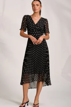 Jolie Moi Occasion Dresses|Weekend Casuals-Pleated Chiffon Maxi Dress, Black Spot