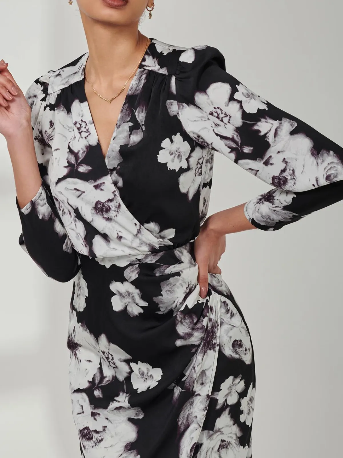 Jolie Moi Occasion Dresses|Floral Dresses-Print Satin Wrap Bodycon Dress, Black Floral