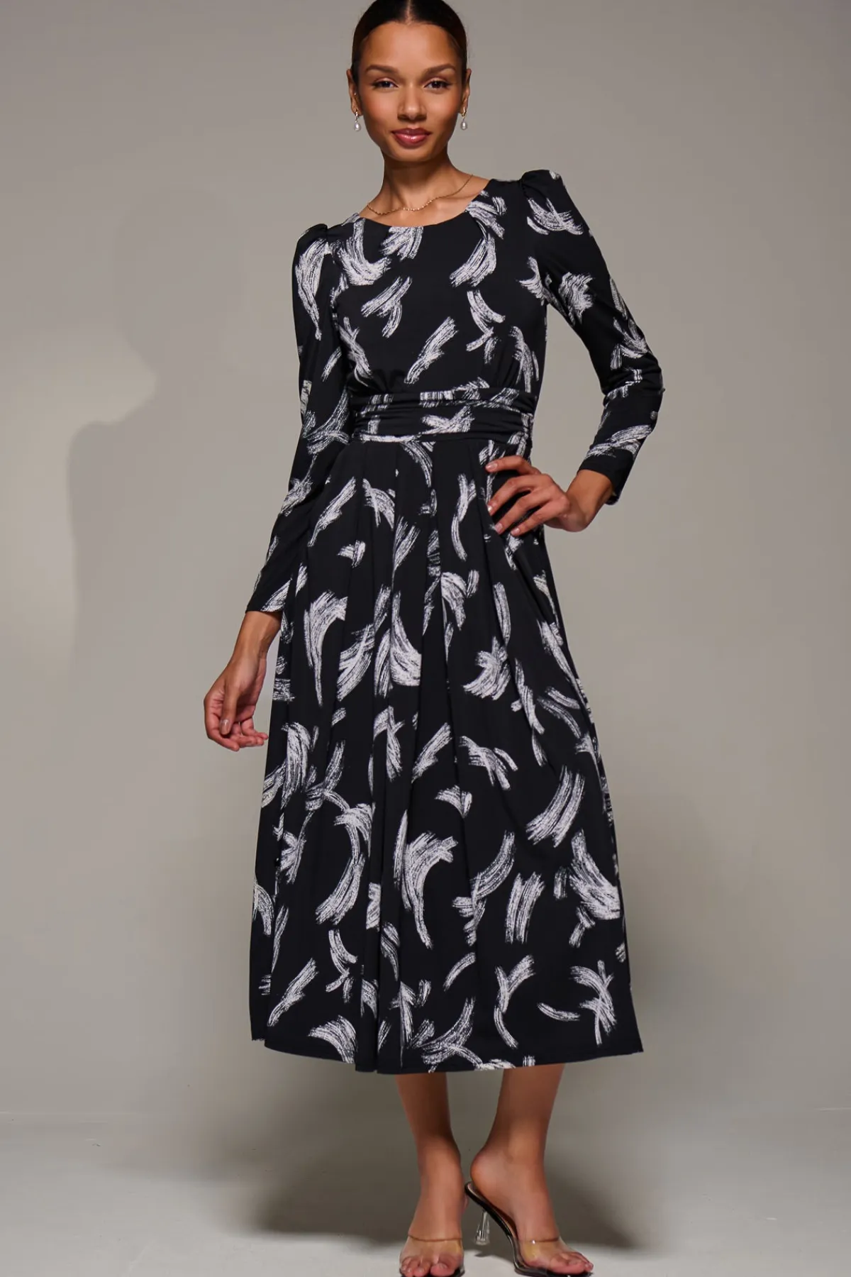 Jolie Moi Occasion Dresses|Weekend Casuals-Puff Long Sleeve Jersey Maxi Dress, Black Brushstroke