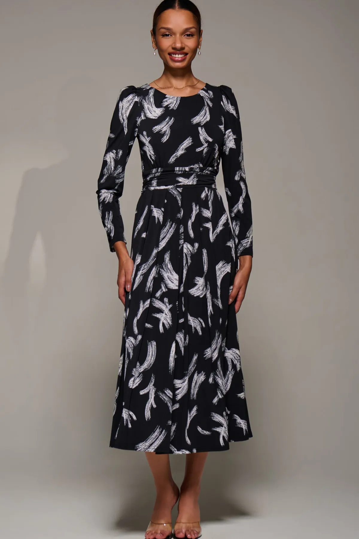Jolie Moi Occasion Dresses|Weekend Casuals-Puff Long Sleeve Jersey Maxi Dress, Black Brushstroke