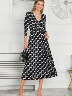 Jolie Moi Occasion Dresses|Jersey Dresses-Quintella Jersey Side Split Maxi Dress, Black Geo