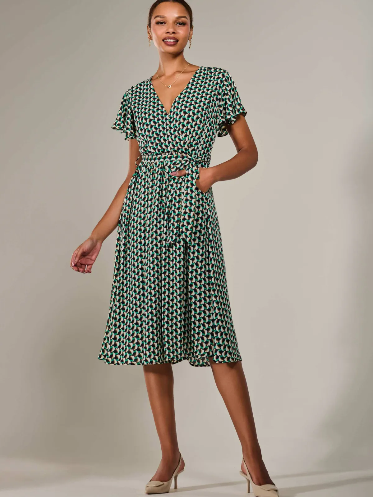 Jolie Moi Office Wear|Midi Dresses-Short Sleeve Side Tie Midi Dress, Green Geo