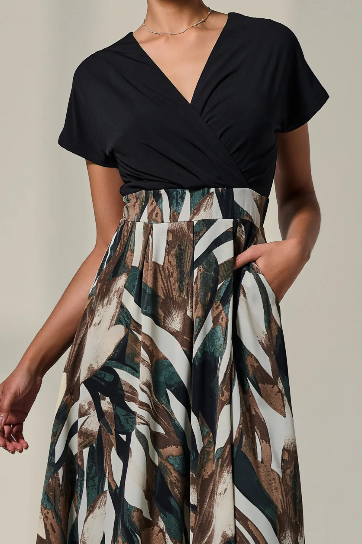 Jolie Moi Occasion Dresses|Wrap Dresses-Short Sleeve Two Tone Midaxi Dress, Black Abstract