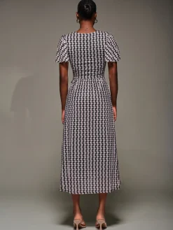 Jolie Moi Occasion Dresses|Office Dresses-3/4 Sleeve Geo Shift Midi Dress, Black Geo