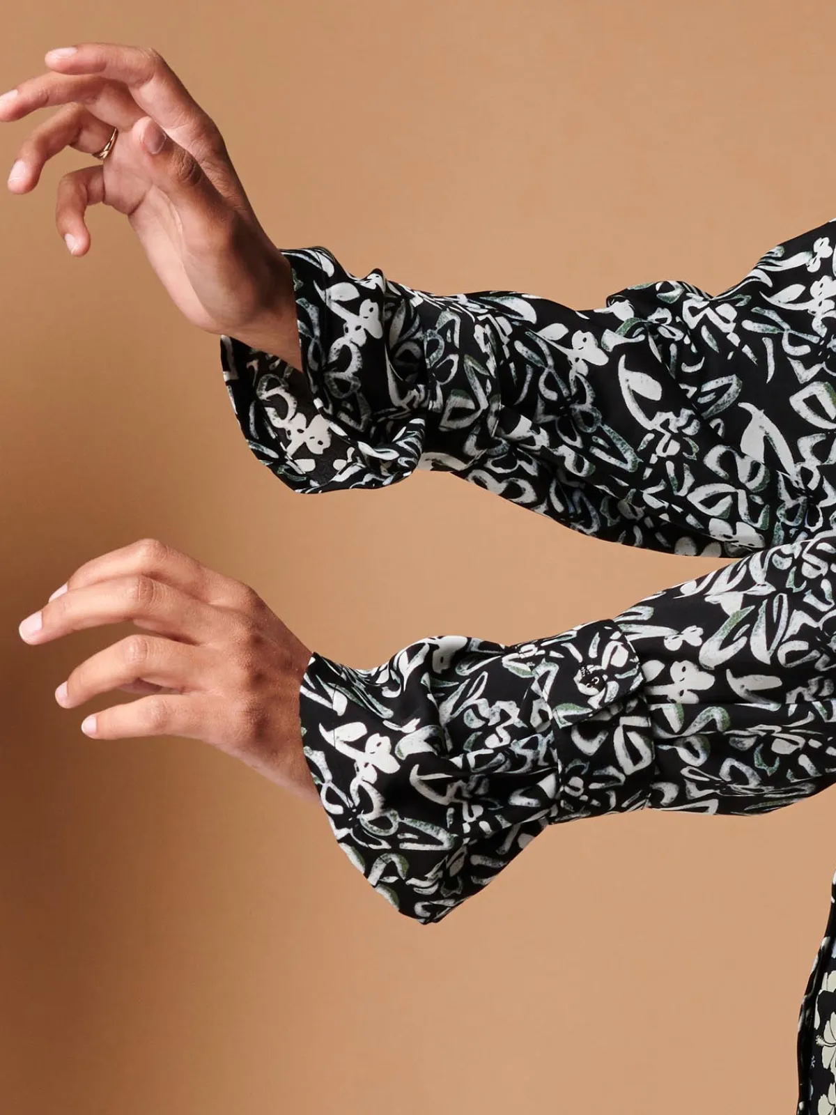 Jolie Moi Occasion Dresses|Shirt Dresses-Tie Cuff Flare Hem Shirt Dress, Black Floral