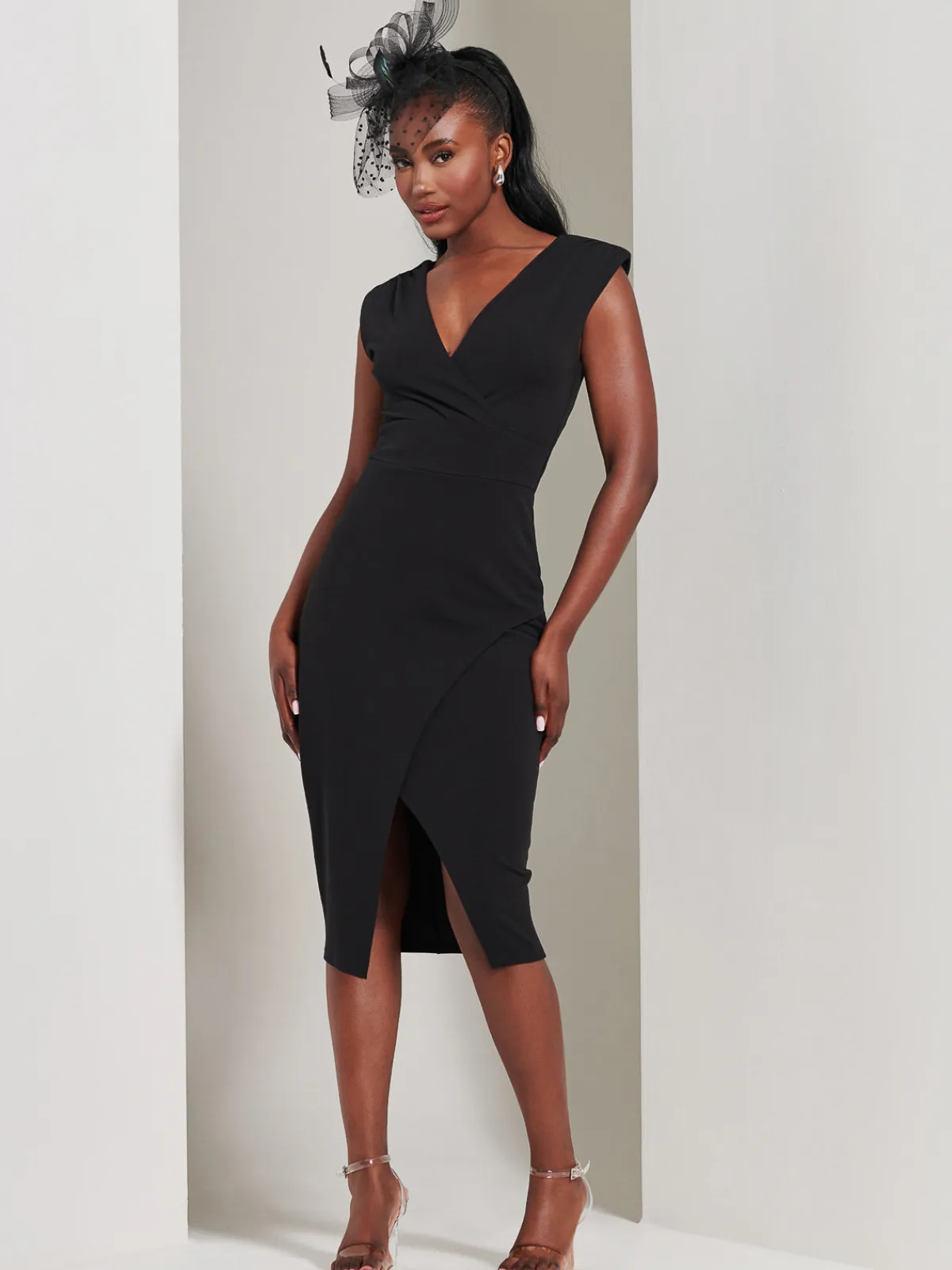 Jolie Moi Occasion Dresses|Sleeveless Dresses-Yseult V-Neck Split Bodycon Dress, Black
